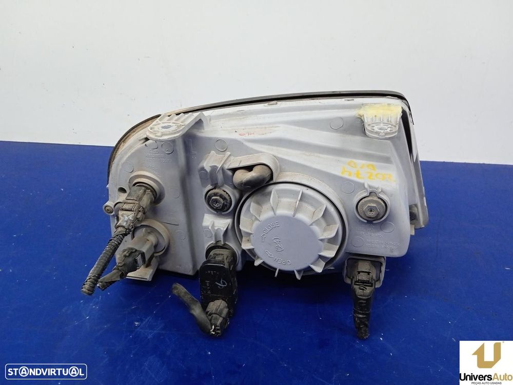 FAROL DIREITO HYUNDAI ATOS 2007 - - 1