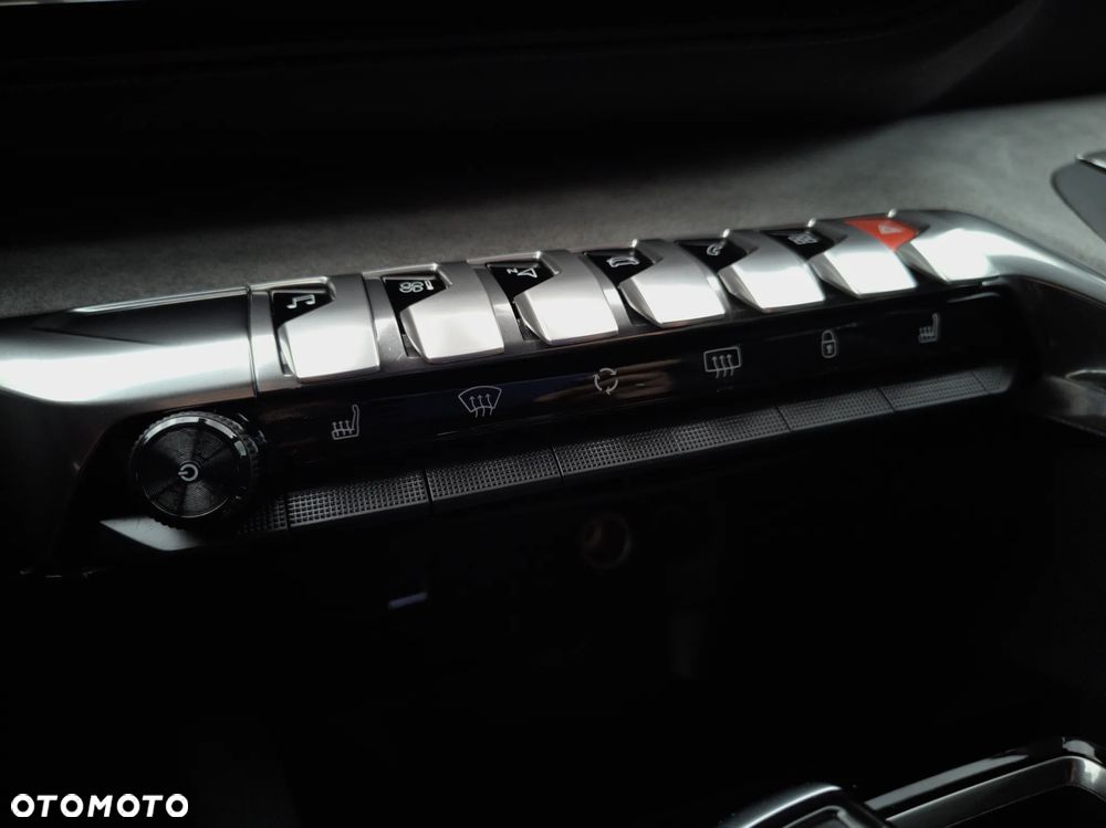 Peugeot 3008 PureTech 180 Stop & Start GPF EAT8 GT - 32
