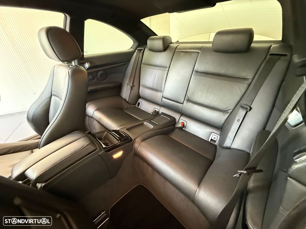 BMW 320 d xDrive Coupe Edição M - 24