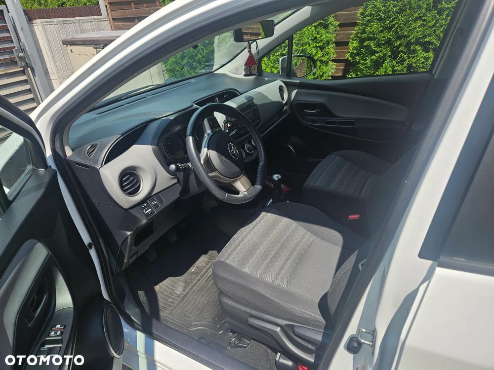 Toyota Yaris 1.0 Active EU6 - 5