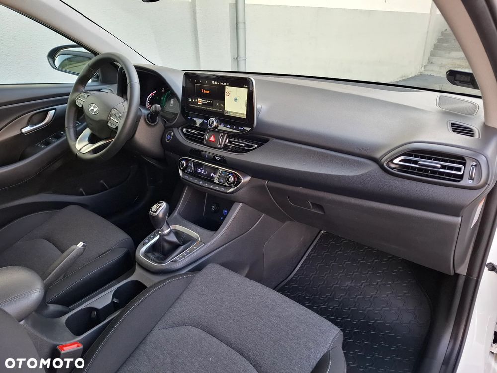 Hyundai i30 1.5 T-GDI 48V-Hybrid Advantage - 37