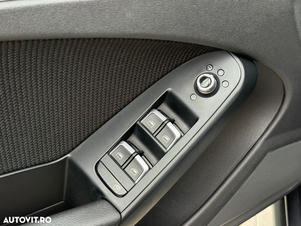 Audi A4 Avant 2.0 TDI DPF multitronic S line Sportpaket - 18