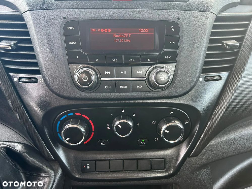 Iveco Daily 35C16 3.0 HPI Nowy MOCNY HDS 2800kg + wywrotka wywrot **Wzmocnione zawieszenie**Klima**Niski przebieg**DMC 3,5t**Na bliźniakach**Hak 3,5t.** - 25