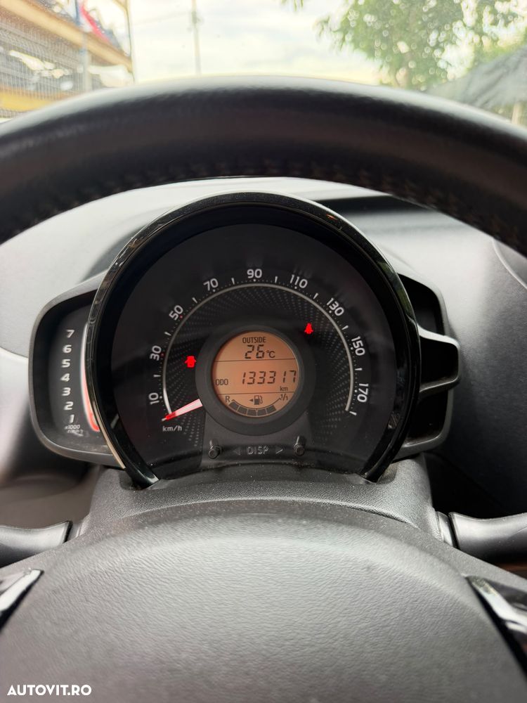 Toyota Aygo 1.0 VVY-I 5 usi X-cite - 6