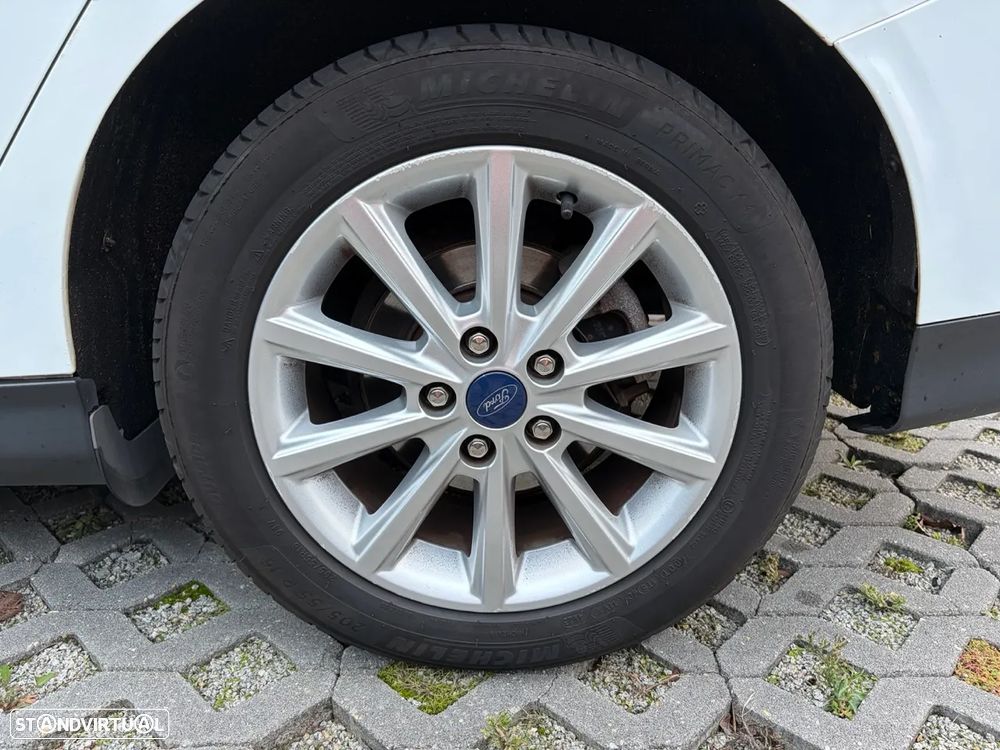 Ford Focus SW 1.5 TDCi Titanium - 20