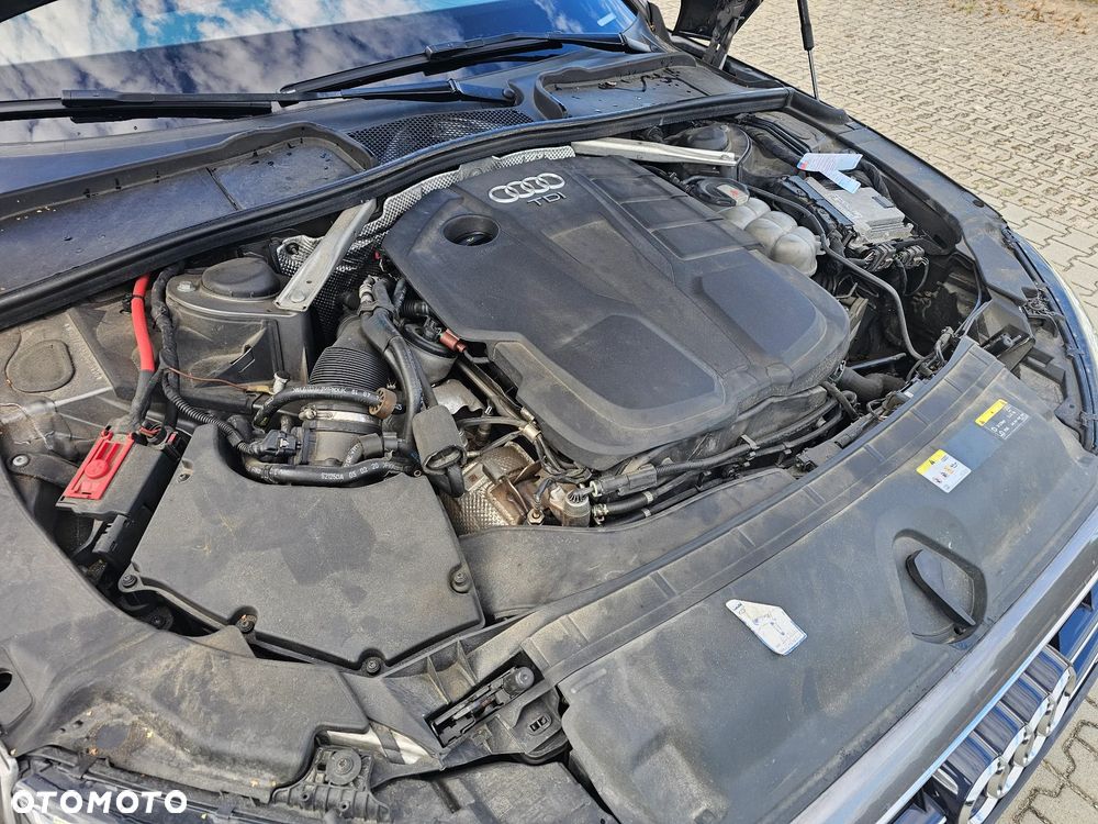Audi A4 Avant 40 TDI quattro S tronic advanced - 14