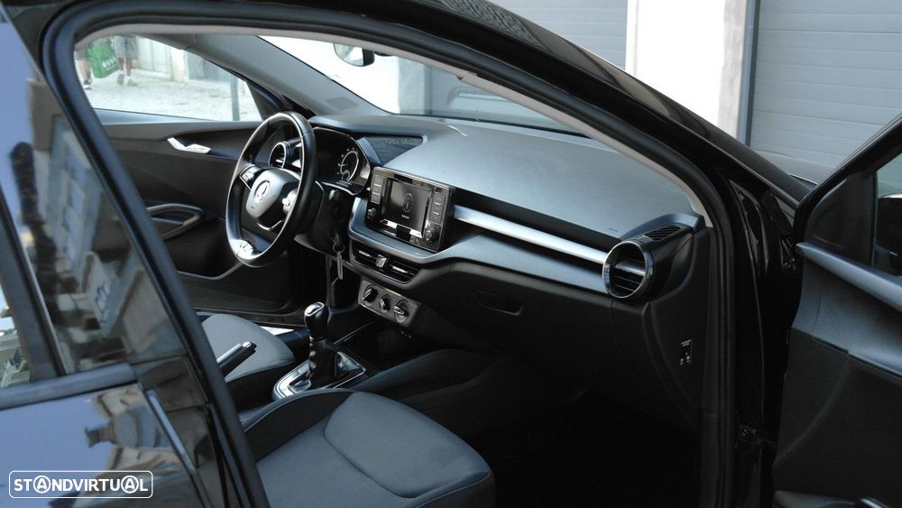 Skoda Fabia 1.0 MPI - 23