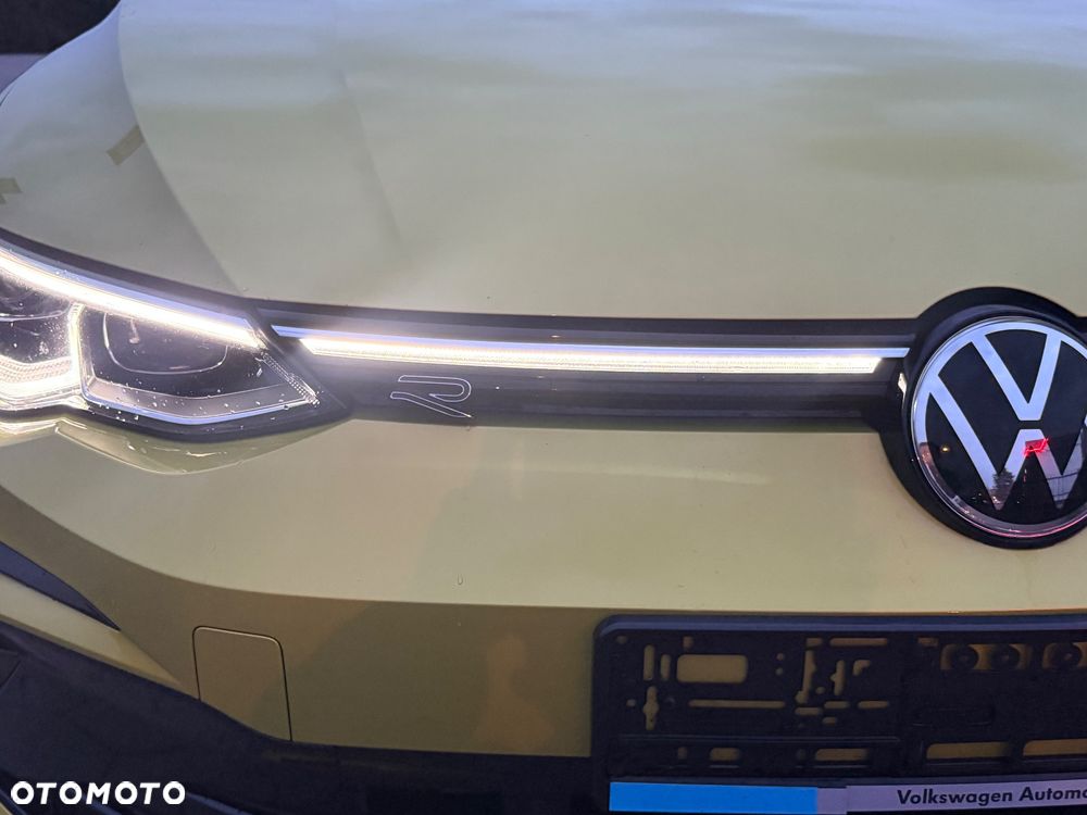 Volkswagen Golf 1.5 eTSI OPF DSG R-Line - 20