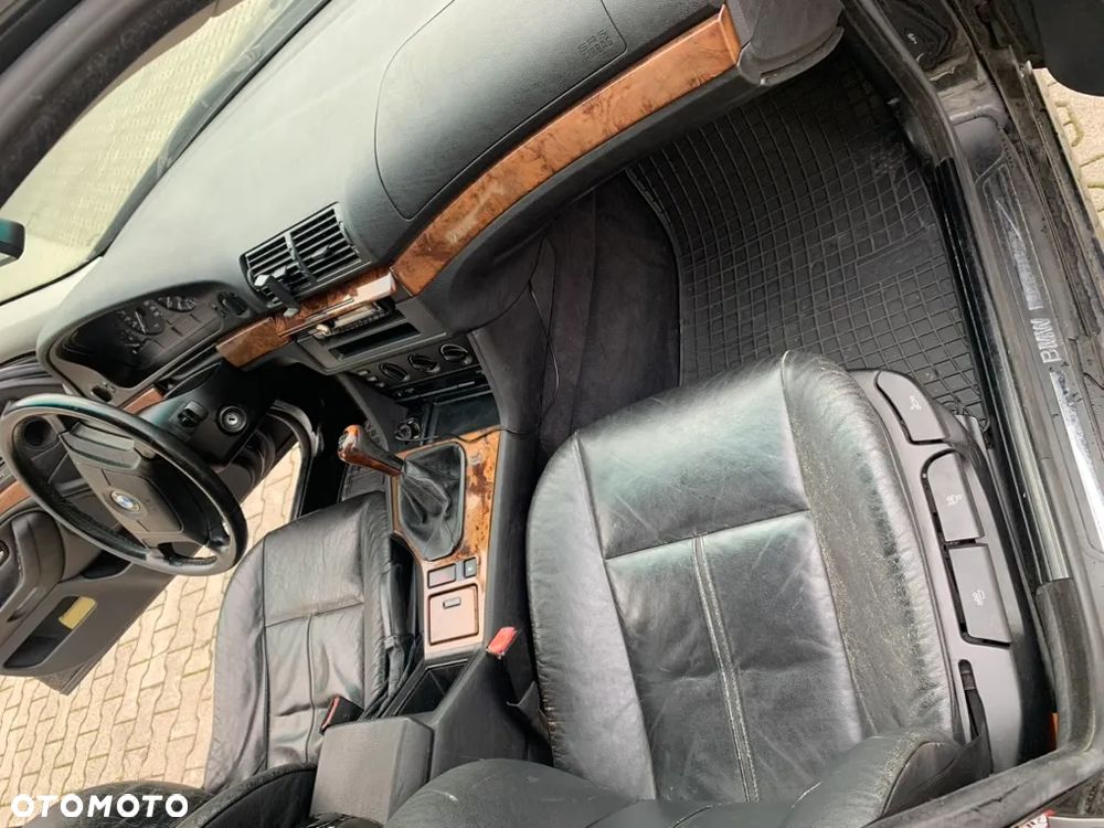 BMW Seria 5 520i - 2