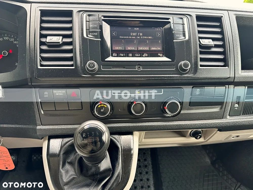 Volkswagen Transporter - 8