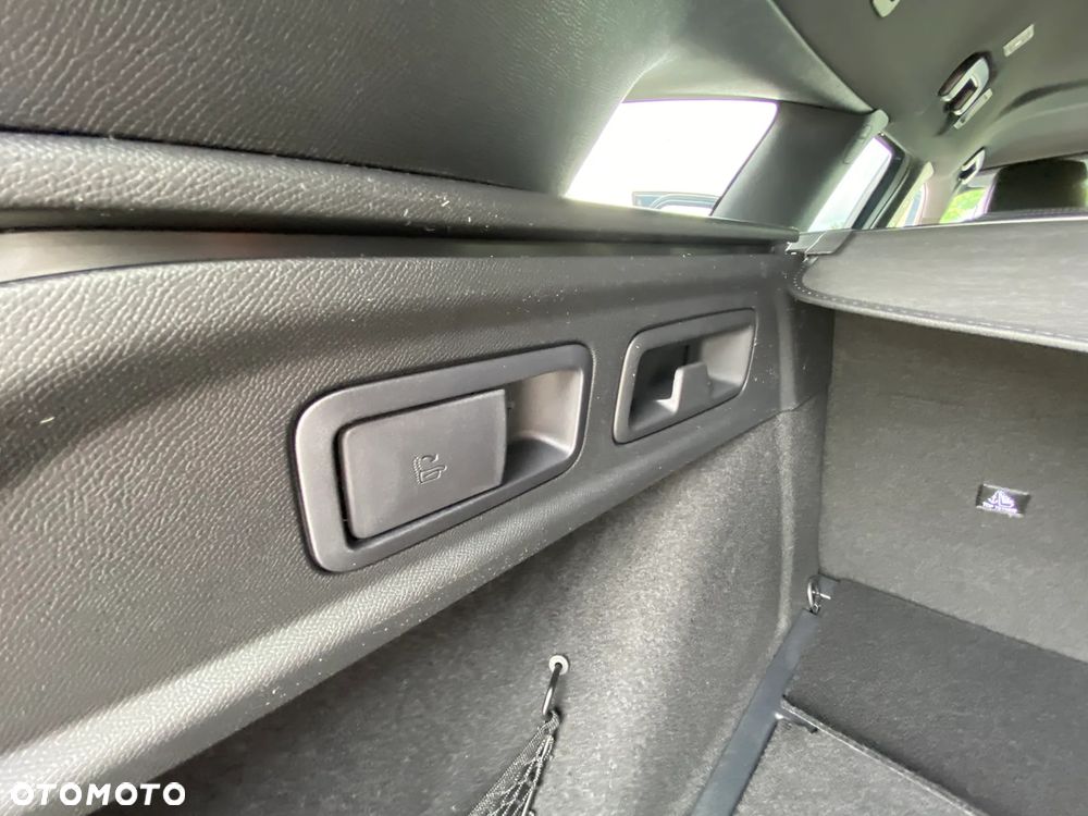 Peugeot 308 1.5 BlueHDi GT Exclusive S&S EAT8 - 9