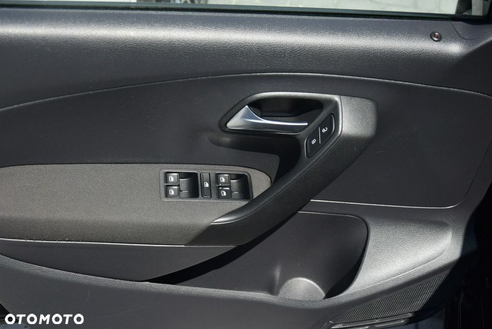 Volkswagen Polo 1.0 Trendline - 32