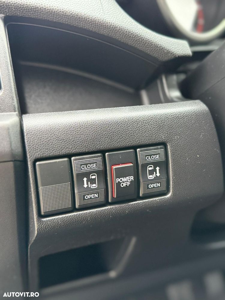 Mazda 5 CD116 GTA Navi - 12