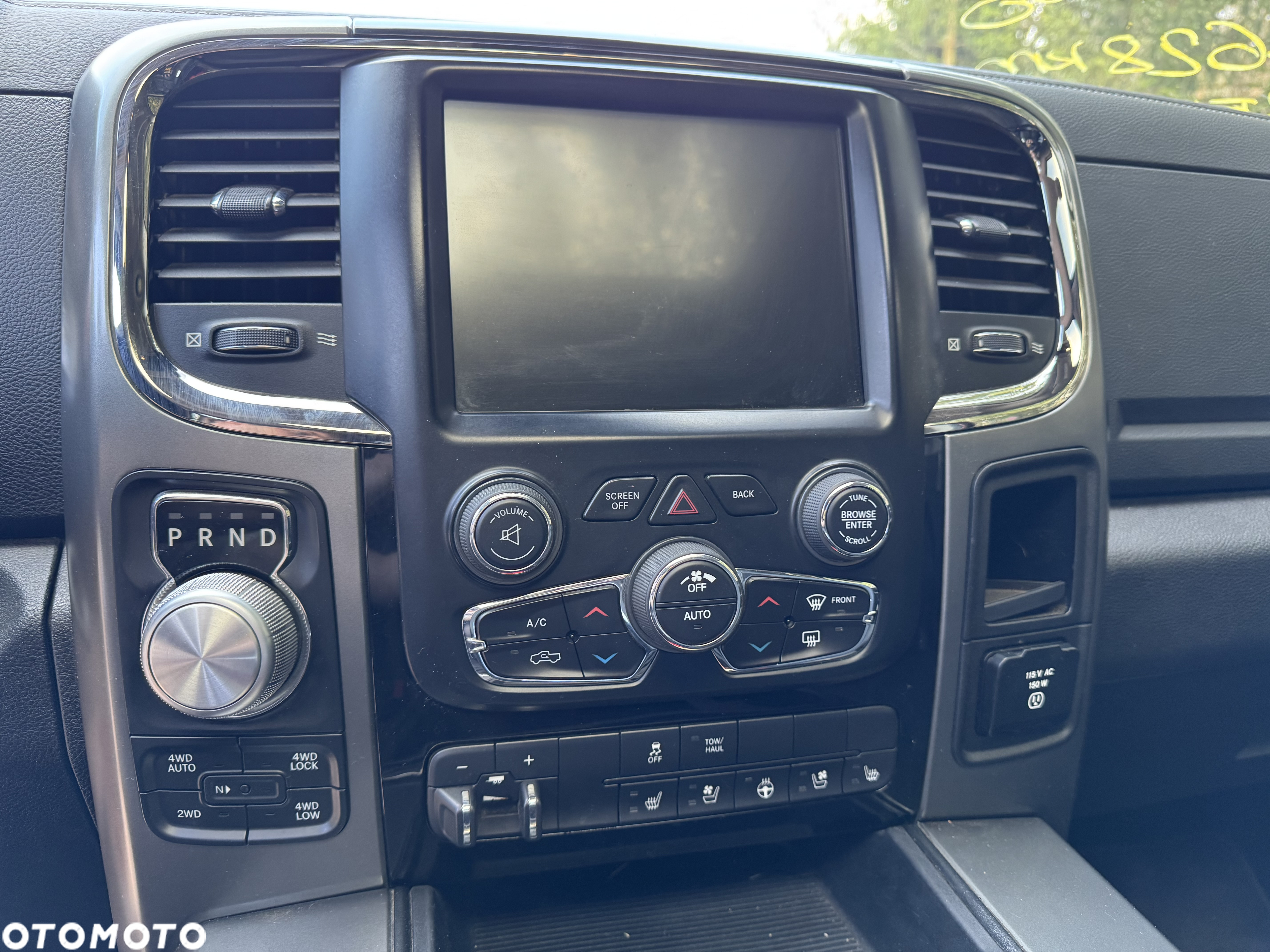 Dodge RAM 1500 5.7 4x4 - 24