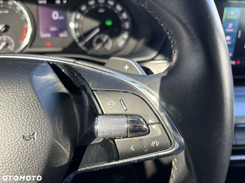 Renault Arkana TCe Mild Hybrid 140 EDC Techno - 27