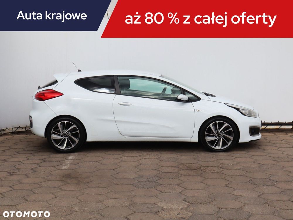 Kia Ceed - 8