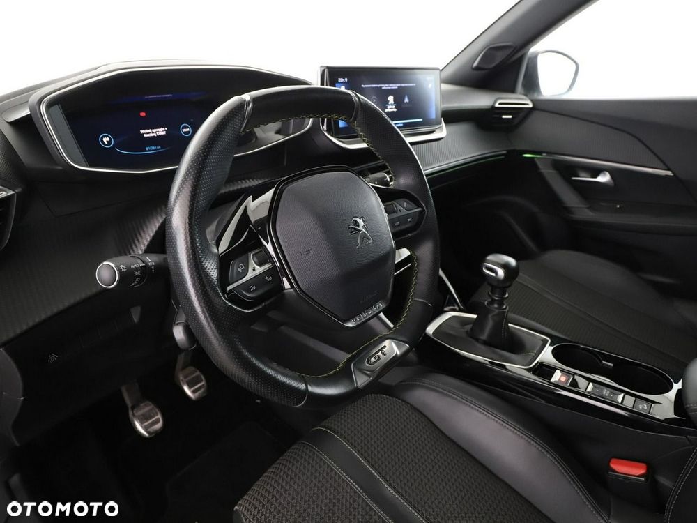 Peugeot 2008 1.2 PureTech GT Line S&S - 15