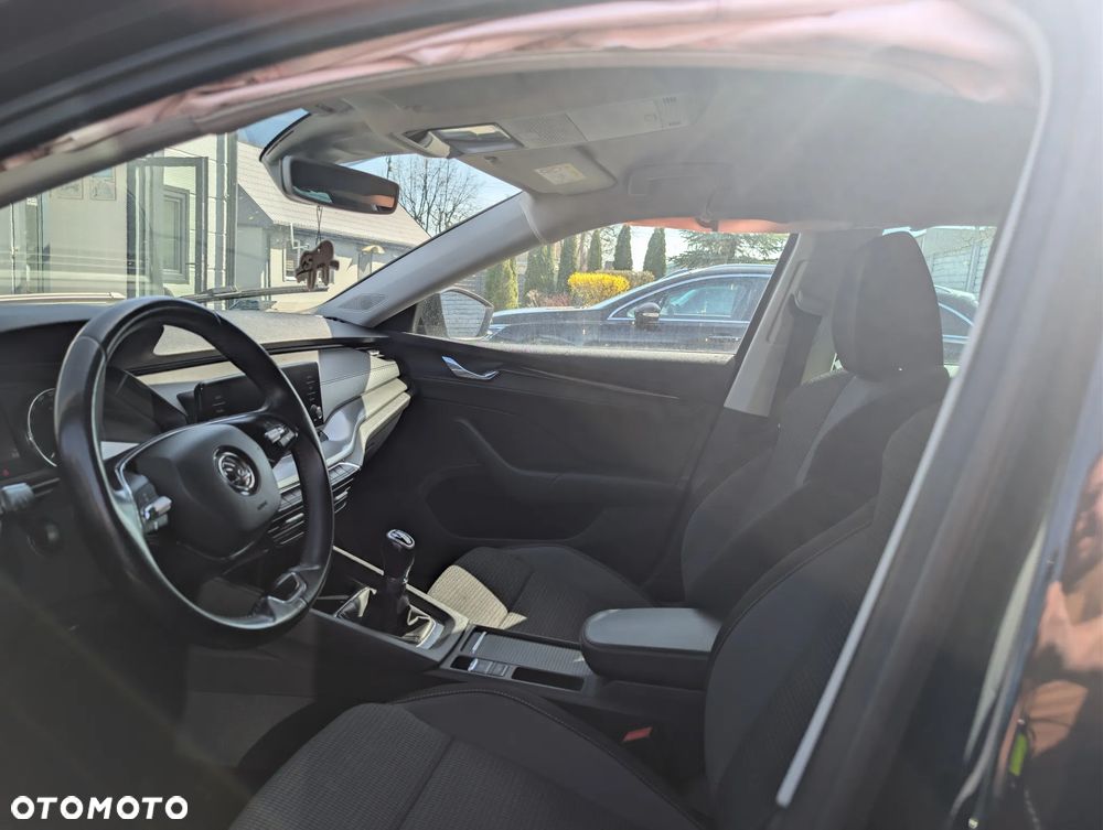 Skoda Octavia 1.5 TSI GPF ACT Ambition - 2