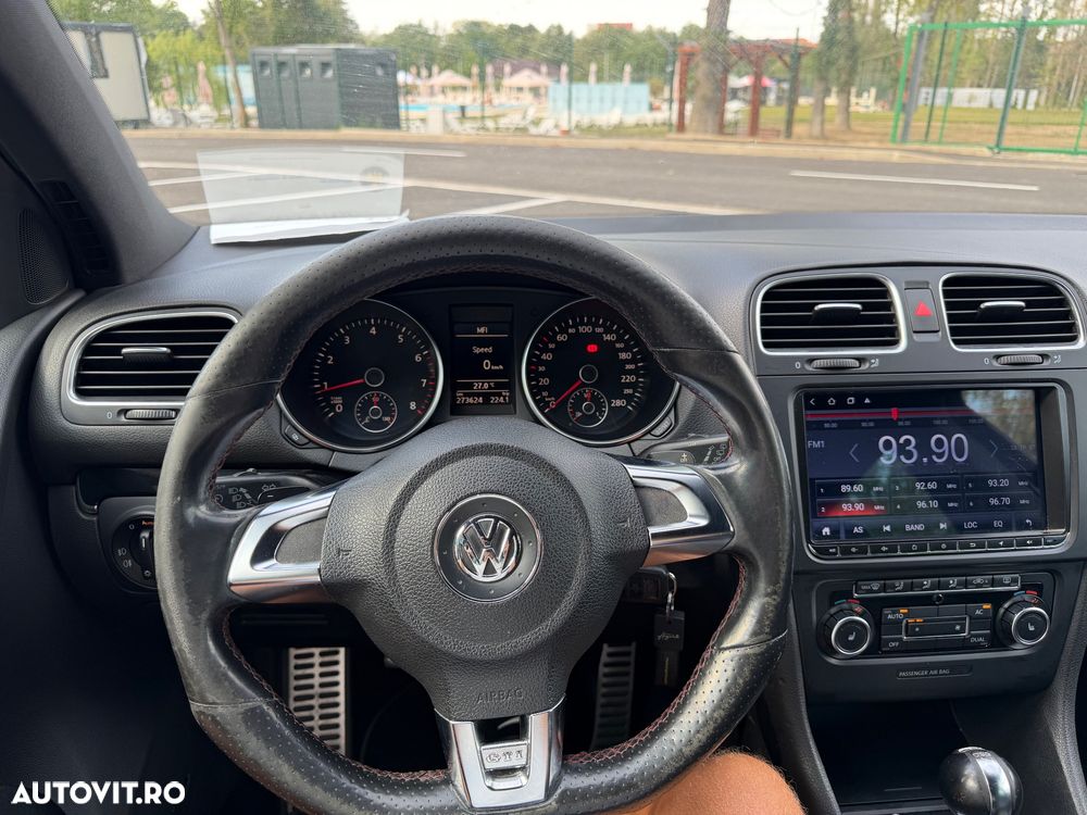 Volkswagen Golf - 12