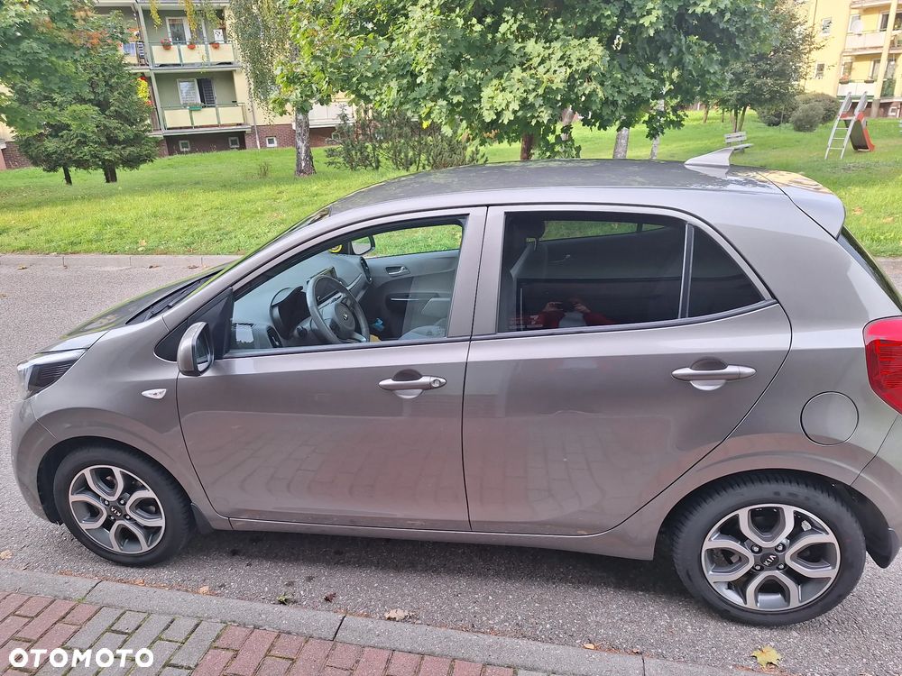 Kia Picanto 1.2 L - 6