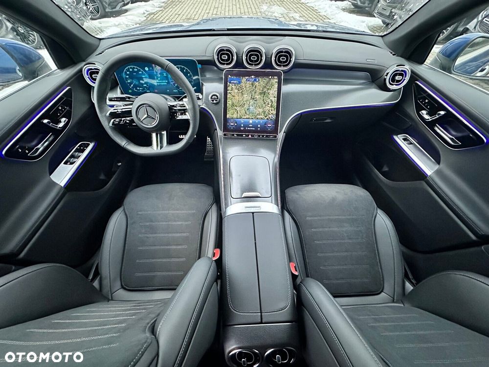 Mercedes-Benz GLC - 12