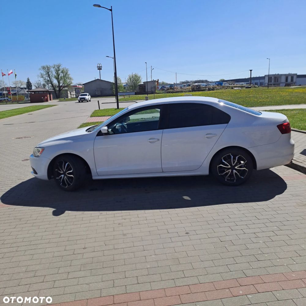 Volkswagen Jetta 2.0 Base - 6
