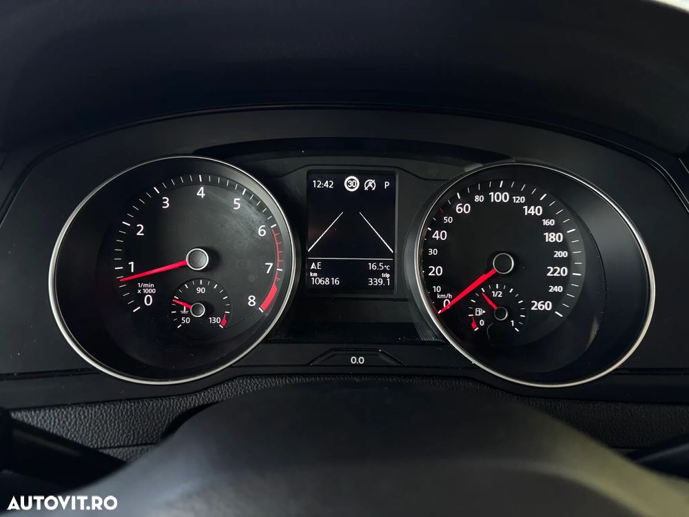 Volkswagen Passat Variant 1.5 TSI ACT OPF DSG Comfortline - 14