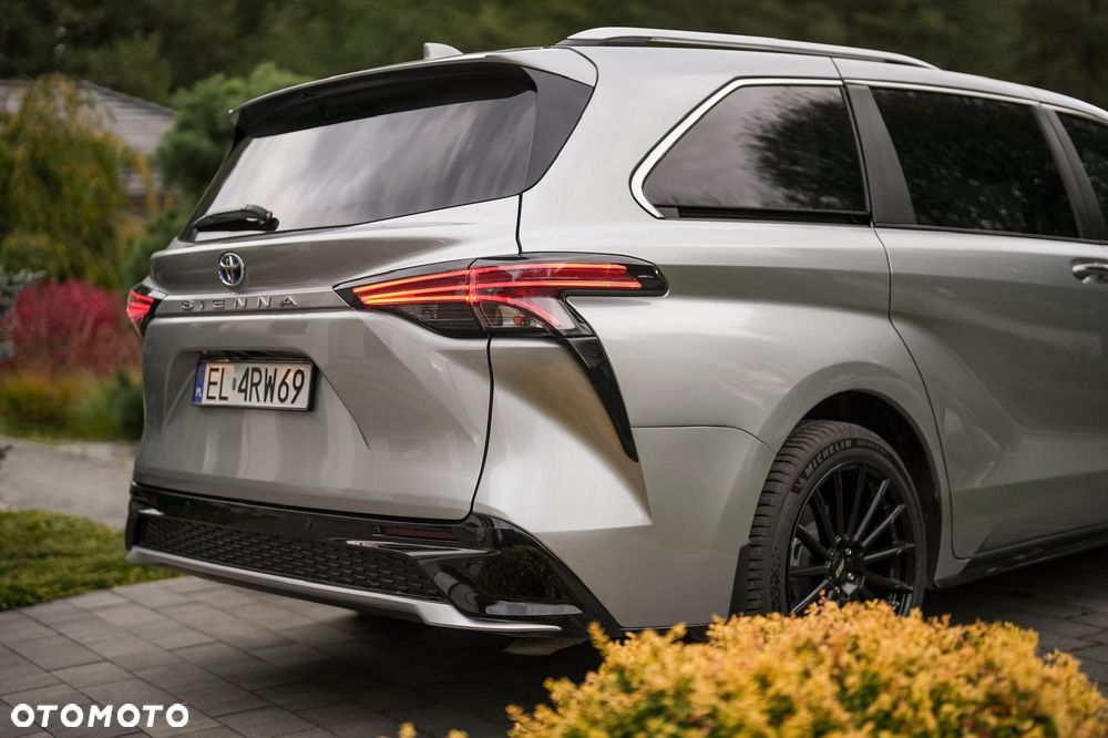 Toyota Sienna - 27