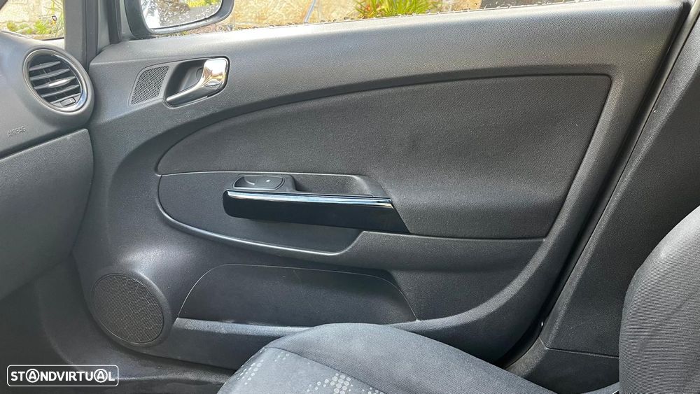 Opel Corsa - 4