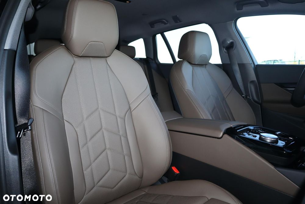 BMW Seria 5 - 16
