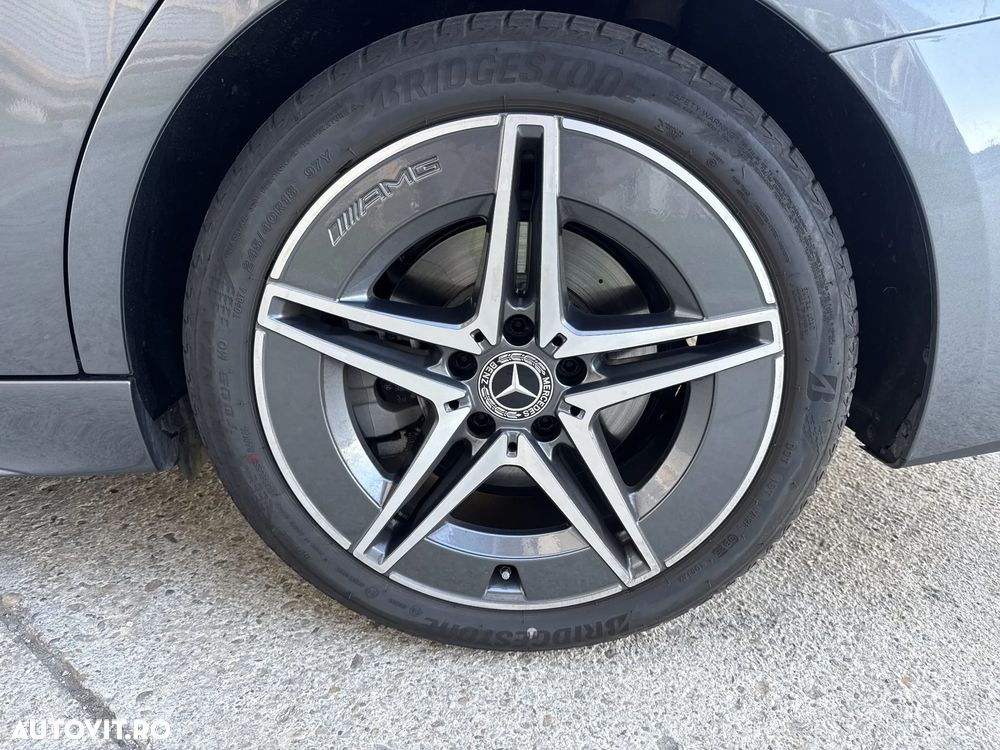 Mercedes-Benz C 300 MHEV 4MATIC - 11