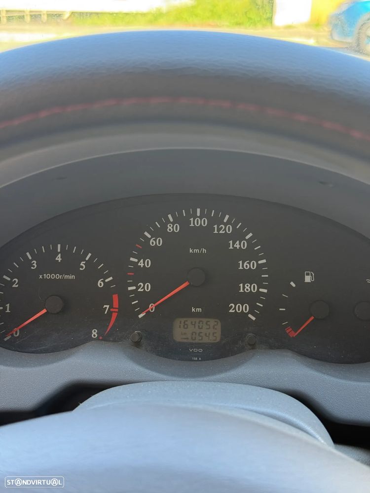 Nissan Micra 1.0 Elegance AC - 8