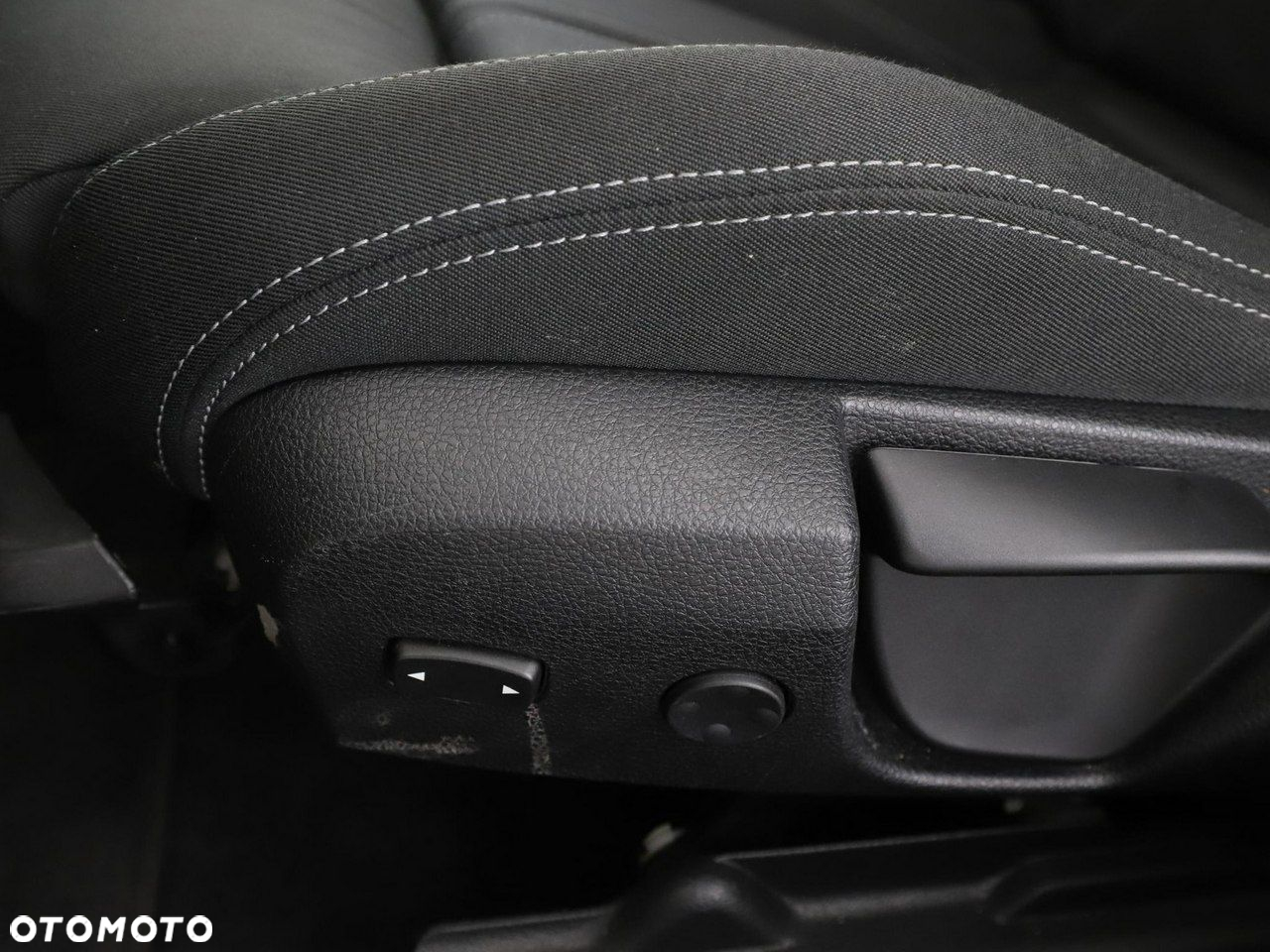 BMW Seria 3 320d Sport Line - 38