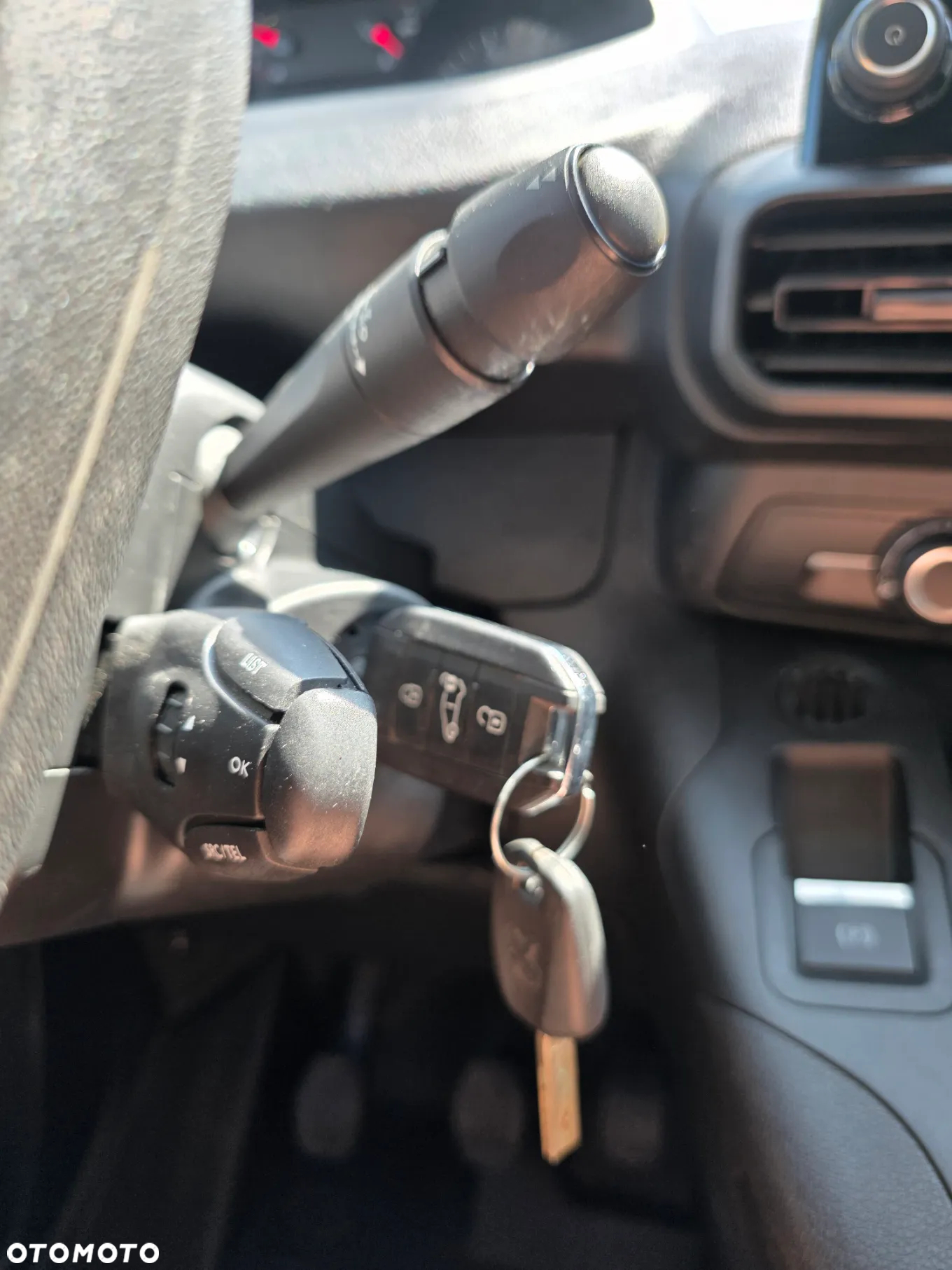 Peugeot Partner IV - 29