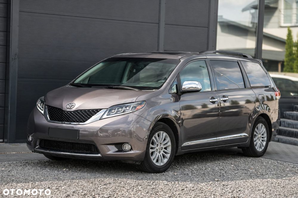 Toyota Sienna 3.5 V6 - 1