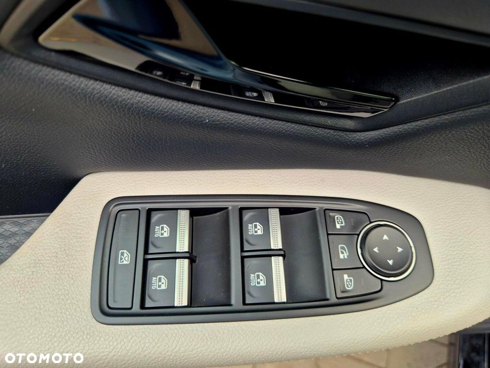 Renault Megane EV60 Iconic - 13