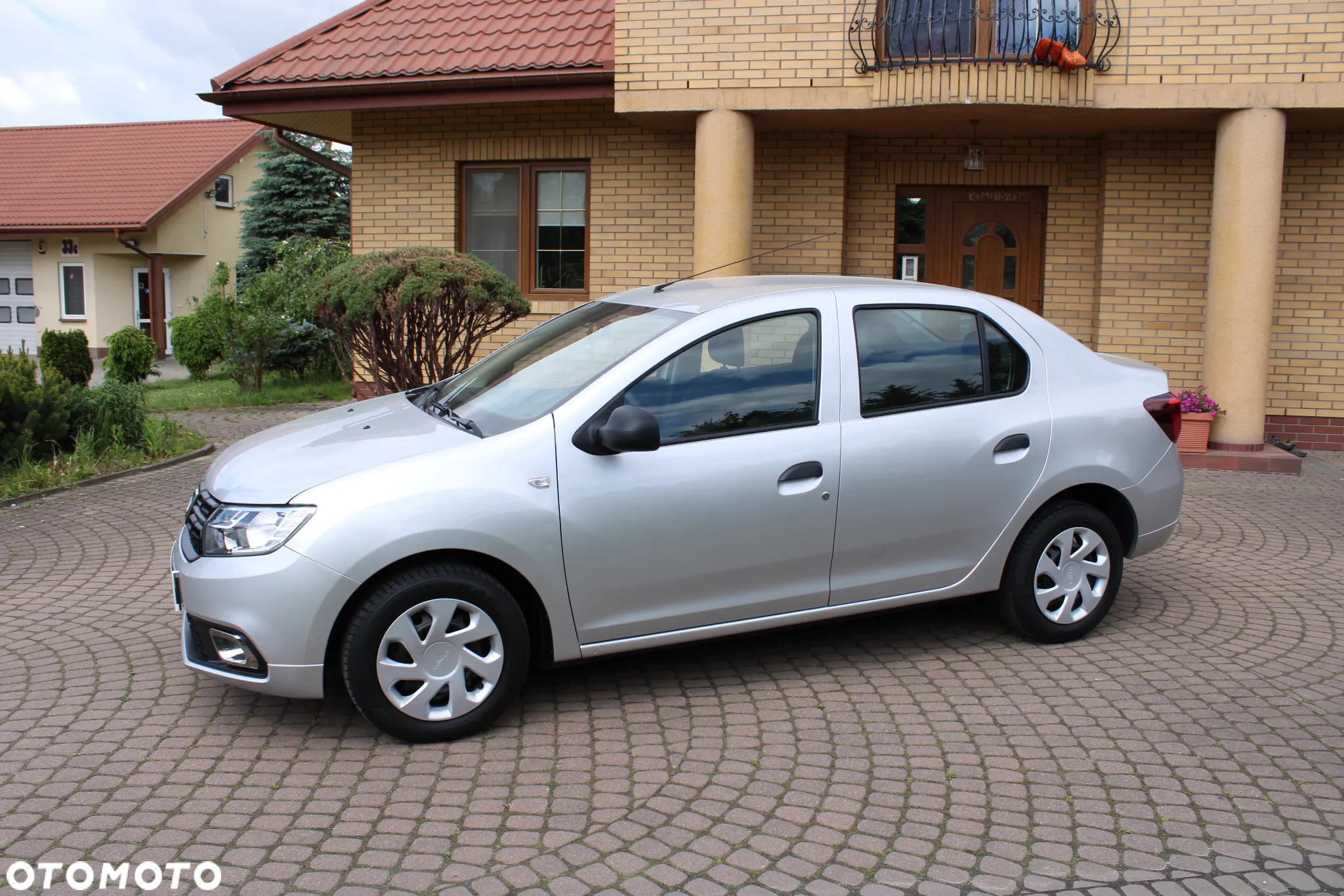 Dacia Logan 1.0 SCe Ambiance - 4