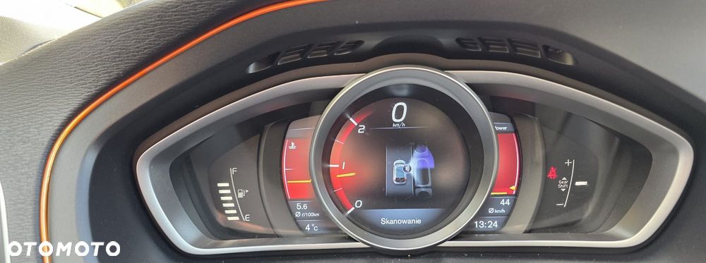 Volvo V40 D3 Summum - 4