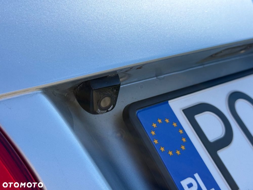 Volkswagen Jetta 1.6 Trendline - 12