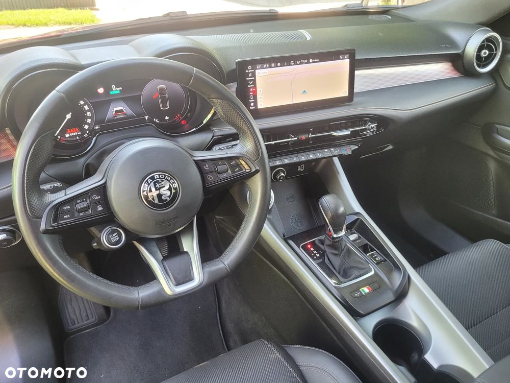 Alfa Romeo Tonale 1.5 T4 GSE mHEV TI DCT - 23