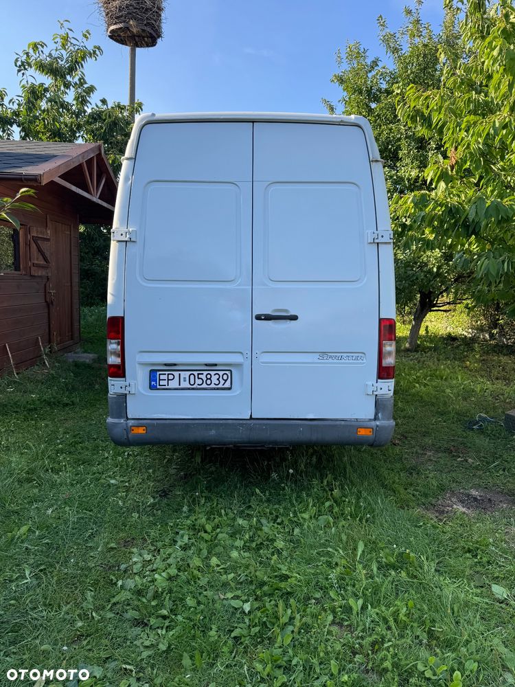 Mercedes-Benz Sprinter - 8