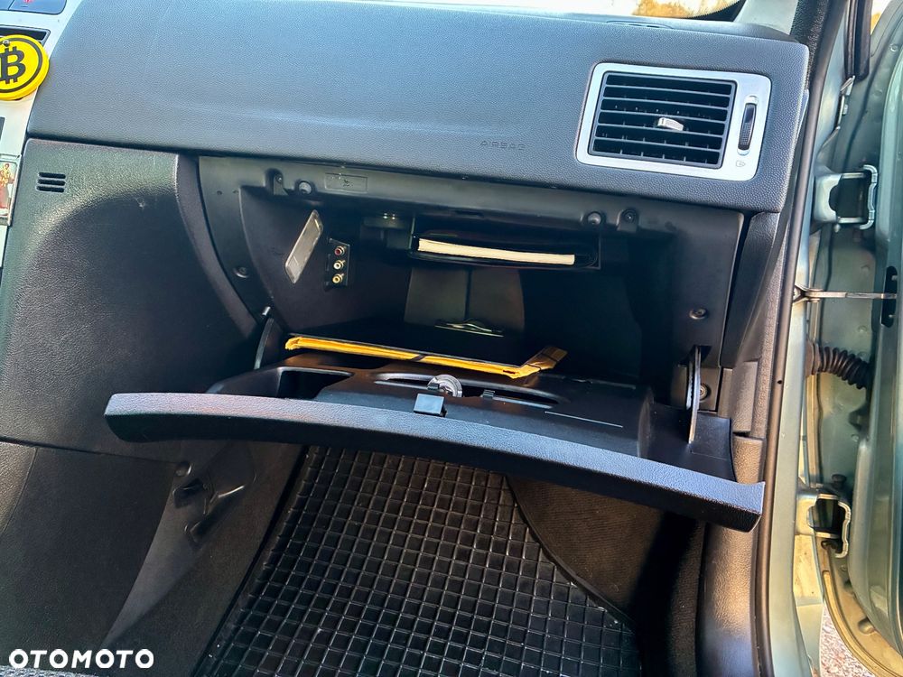 Peugeot 307 1.6 Oxygo - 24