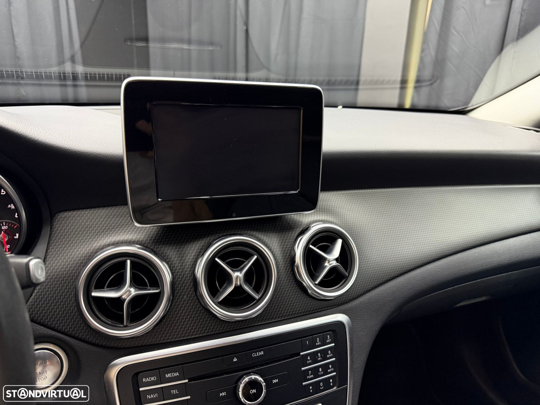 Mercedes-Benz GLA 200 (CDI) d 7G-DCT Urban - 27