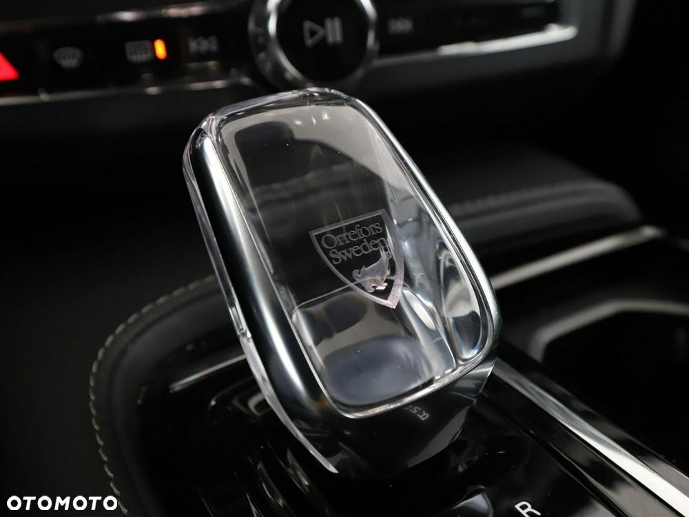 Volvo V90 T8 AWD Plug-In Hybrid Inscription - 33