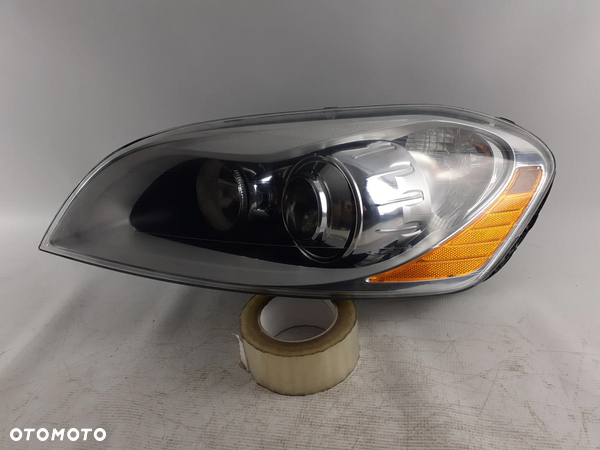 Lampa Volvo lewa XC60 I Bi- xenon skrętny 08-2013r