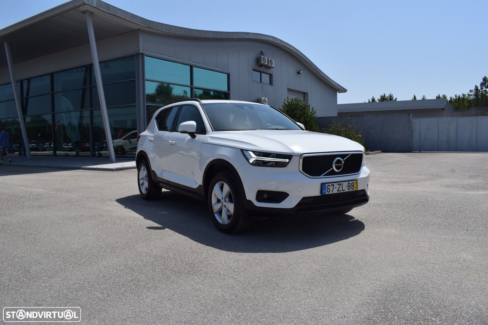 Volvo XC 40 2.0 D3 Momentum - 1