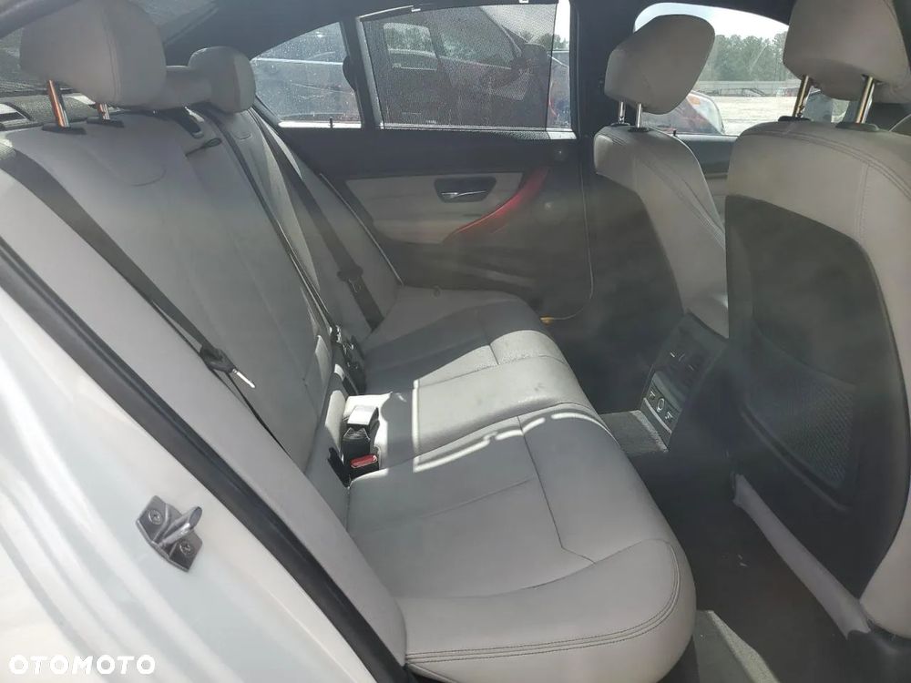 BMW Seria 3 335i - 9