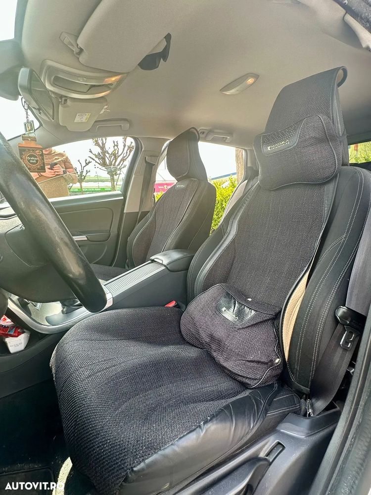 Volvo V60 D2 DRIVe Momentum - 14