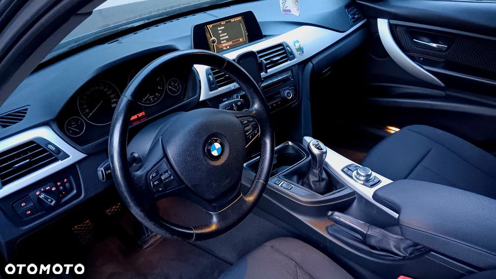 BMW Seria 3 320d - 7