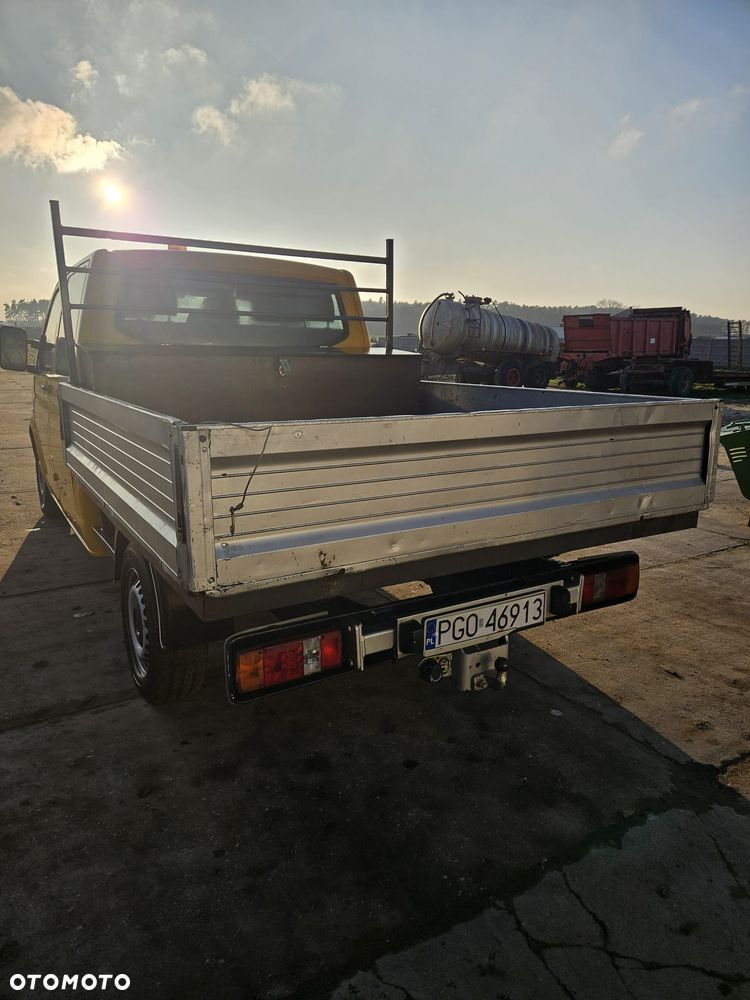 Volkswagen T5 - 3